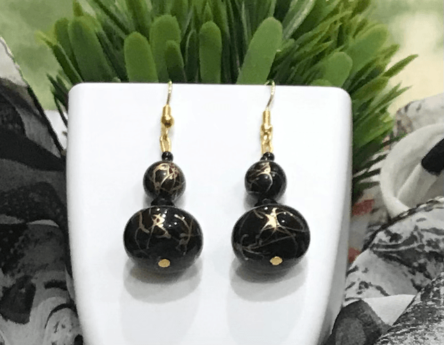 Black/Gold Dangling Earrings- BLKD29