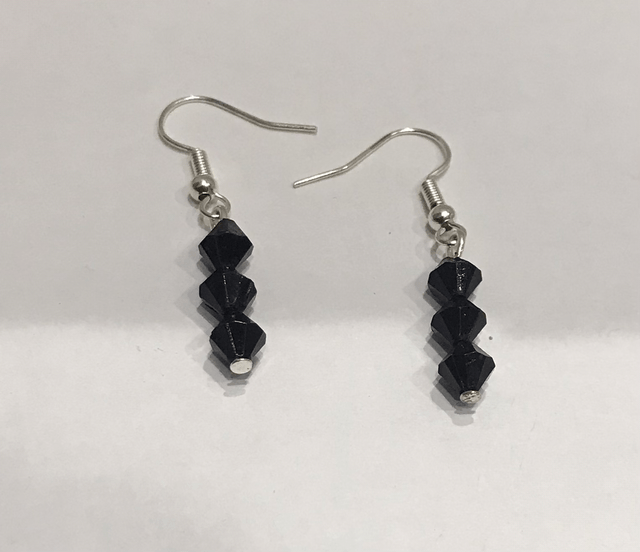Small Black Dangling Earrings-SBDE23