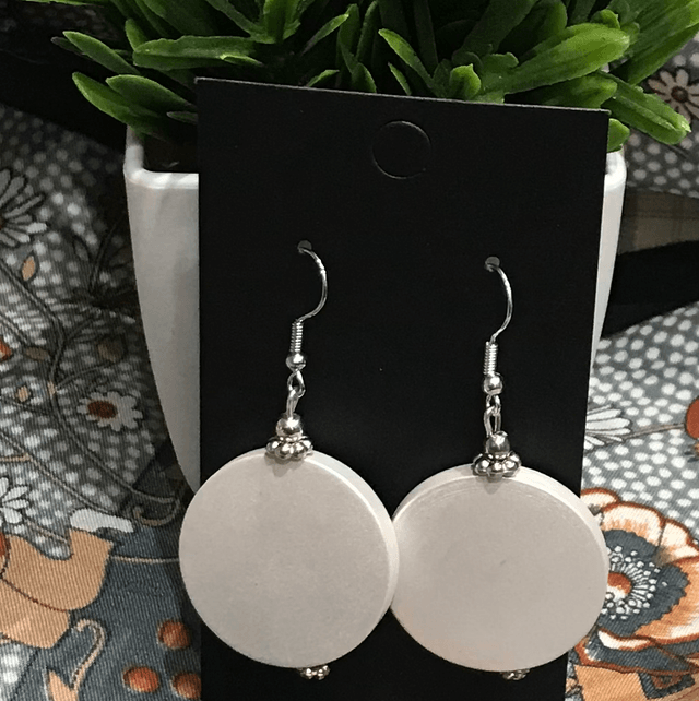 White/Cream Dangling Earrings- WDE34