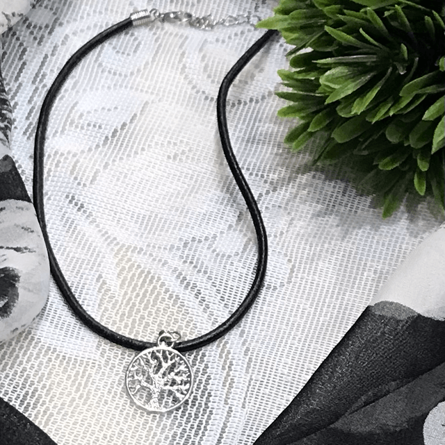 Black Necklace- NEC102