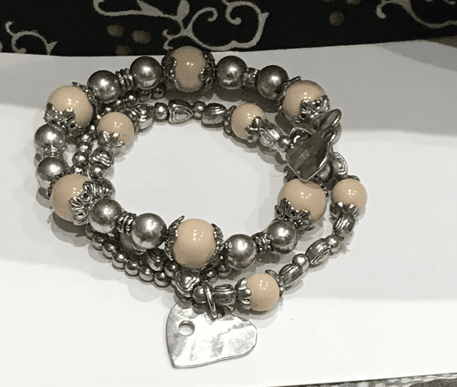 Cream/Silver Vintage Bracelet - VB23