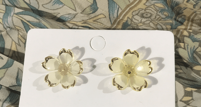Yellow Stud Earrings- STU47