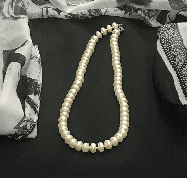 Cream Coloured Necklace- NEC66