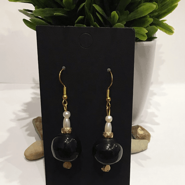 Black Dangling Earrings-BDE78