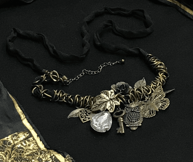 Black Gold Vintage Necklace - NEC58